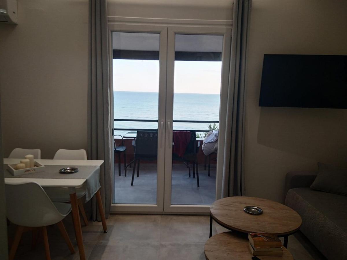 Corfu Glyfada Menigos Resort Home 72 מראה חיצוני תמונה